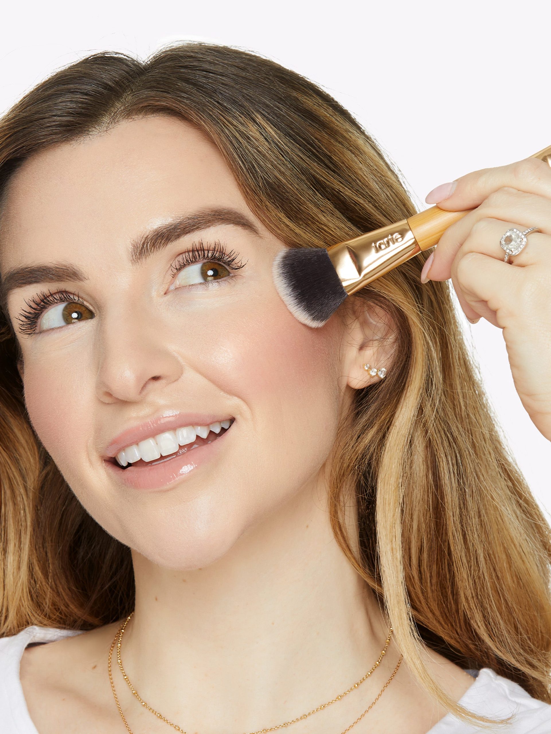 common__double-ended-cheek-brush__03.jpg