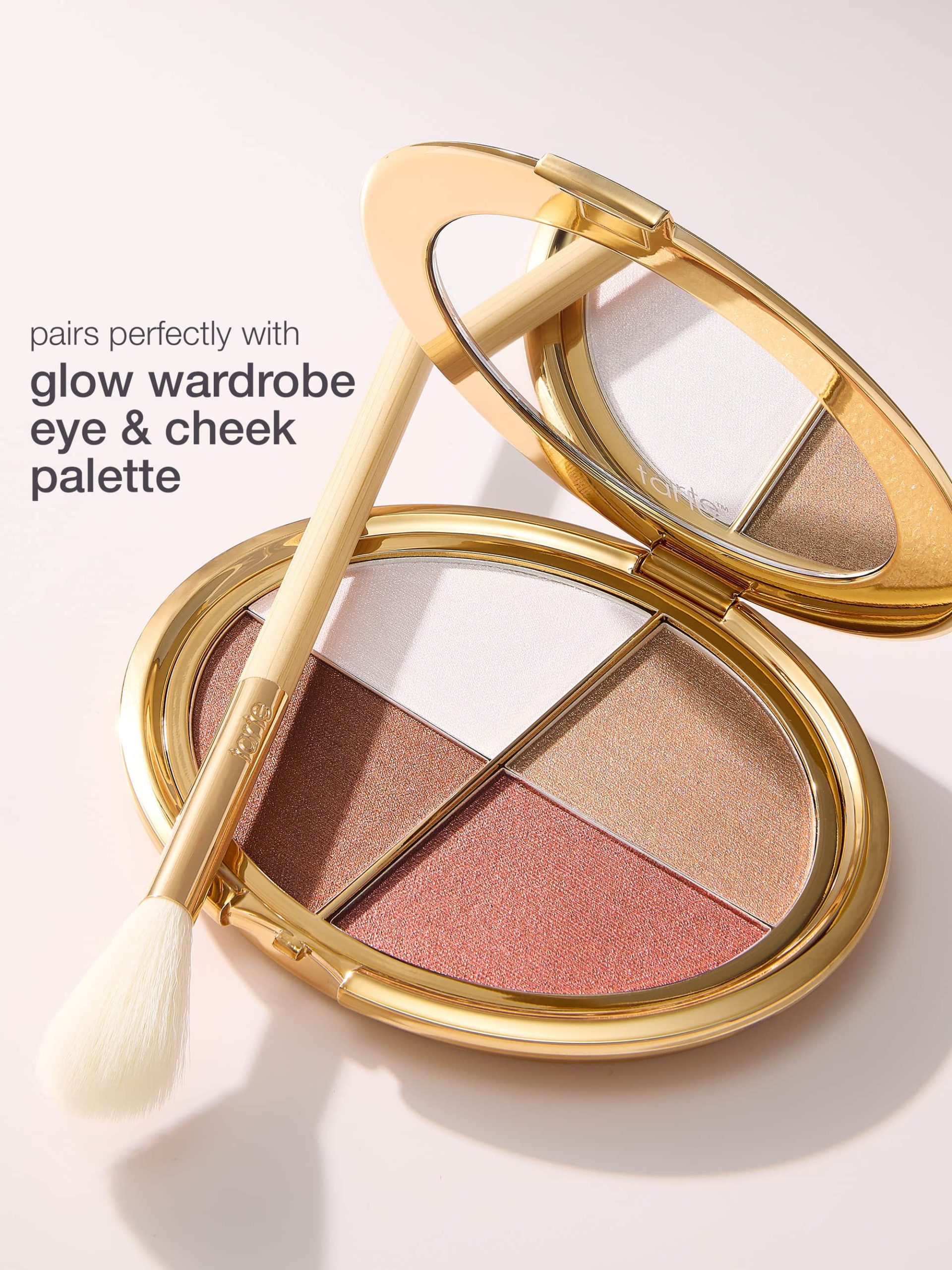 common__glow-wardrobe-brush__05.jpg