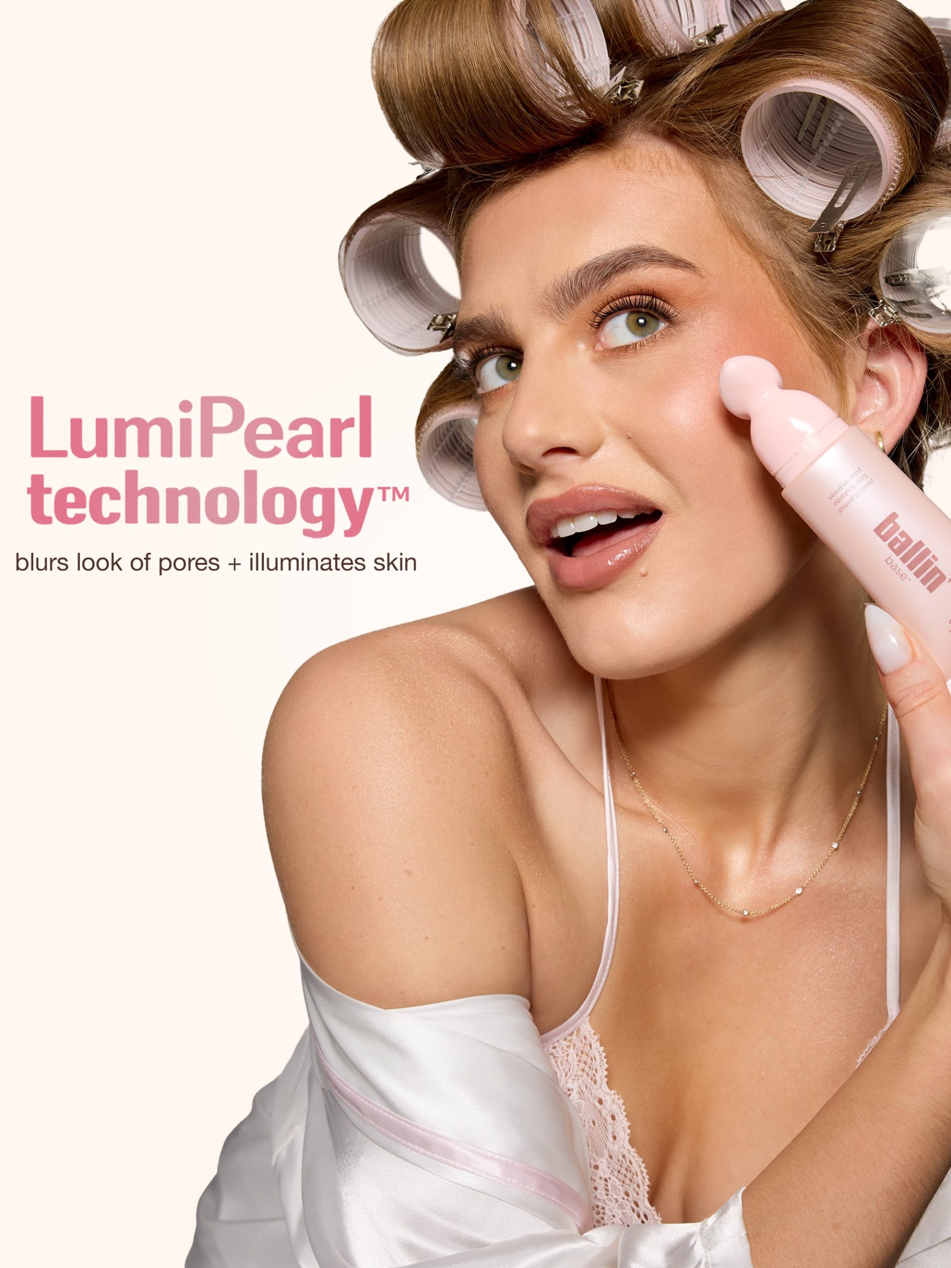 unique__197689057484__ballin-base-poreless-glow-primer-pearl__03.jpg
